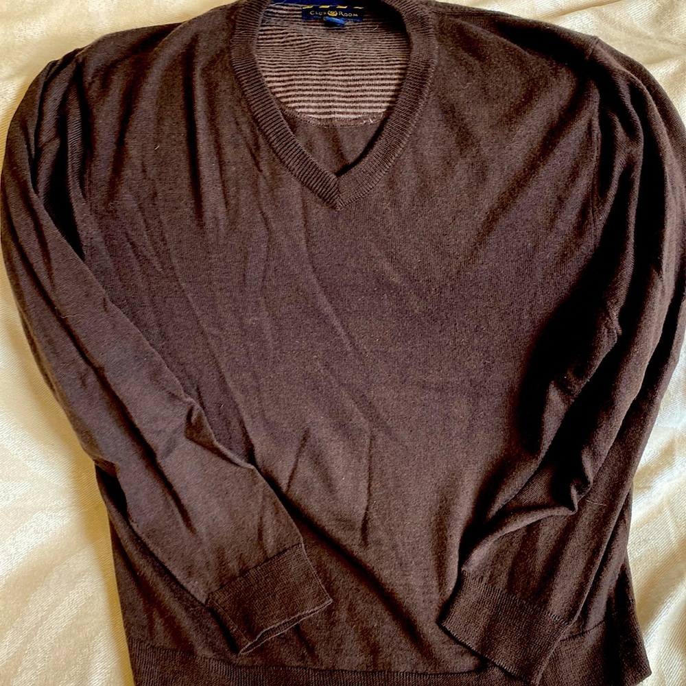 Chocolate brown men’s merino wool dress sweater